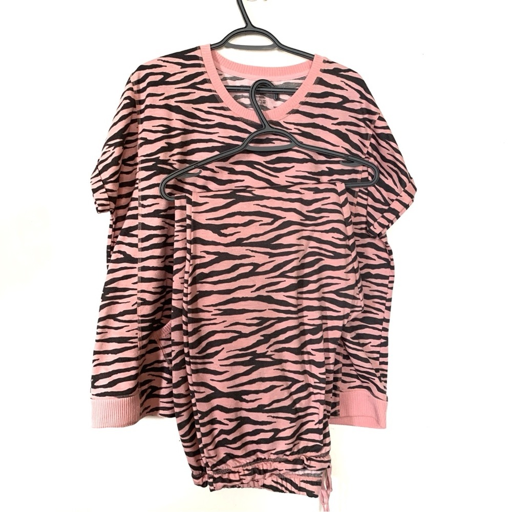 Carisma 1x Pink Zebra Print Pajama Set